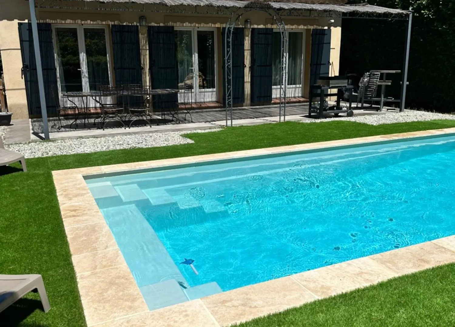 Villa Individuelle La Bastidonne Piscine Privee contacts